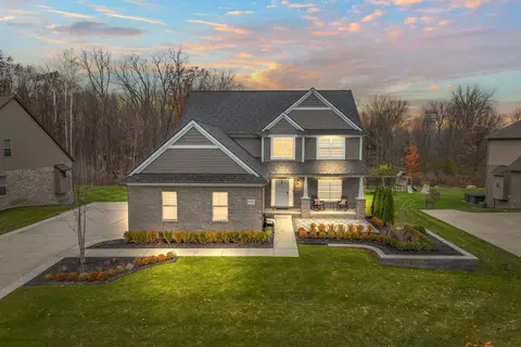 59392 Deer Haven Dr, Lyon, MI 48178
