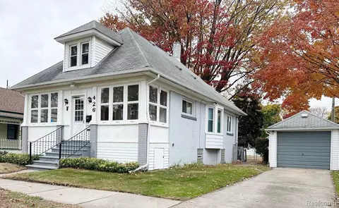 426 Plum St, Wyandotte, MI 48192
