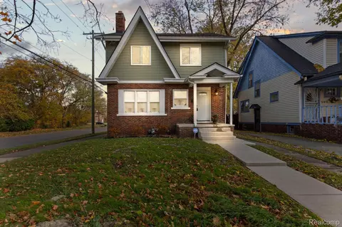 294 Chalmers St, Detroit, MI 48215