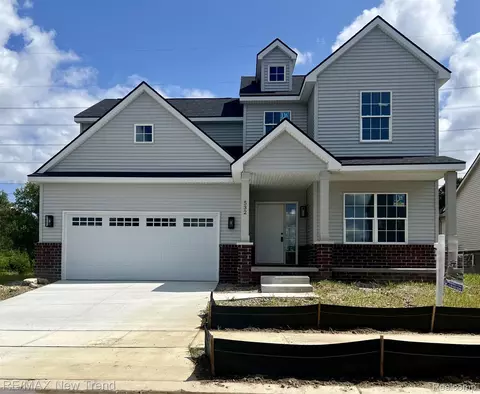 532 Pattan Dr, Wixom, MI 48393