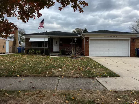 27832 Thomas Ave, Warren, MI 48092