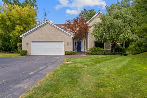 3310 Pine Estates Dr, West Bloomfield, MI 48323