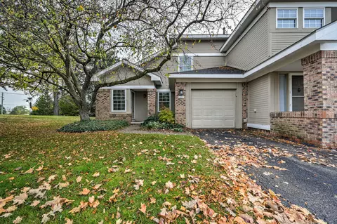 6659 Fireside, West Bloomfield, MI 48322