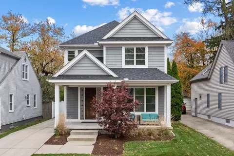 1567 Cole St, Birmingham, MI 48009