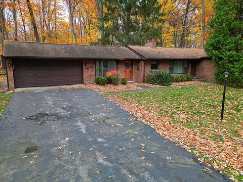 16935 Fairfield St, Livonia, MI 48154