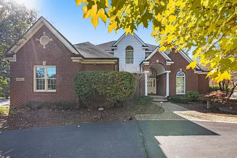 6370 Orion Rd, Rochester Hills, MI 48306