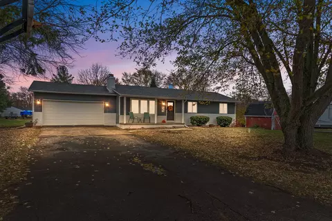 5145 Glen Cove Ln, Grand Blanc, MI 48507