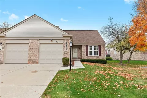 4138 Hunters Cir E, Canton, MI 48188