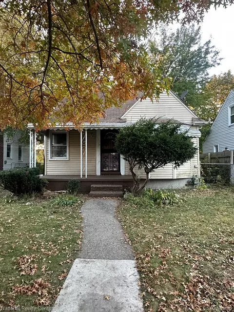 19325 Huntington Rd, Detroit, MI 48219
