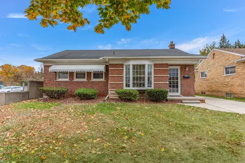 9241 Allen Rd, Allen Park, MI 48101