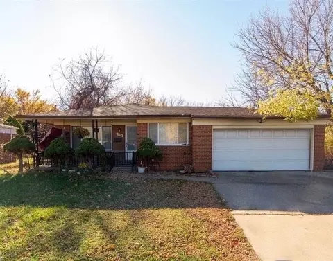 5156 E 11 Mile Rd, Warren, MI 48091
