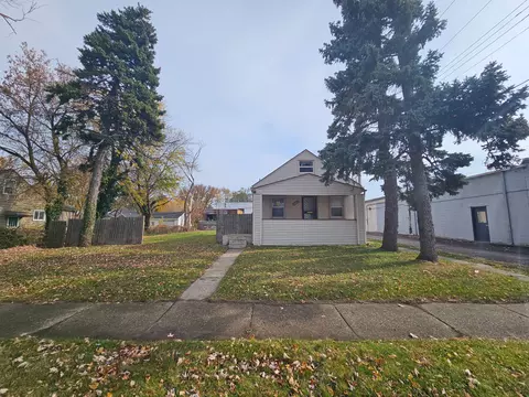 20740 Wellington Ave, Warren, MI 48089