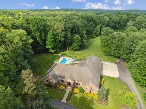6455 Farley Rd, Putnam, MI 48169