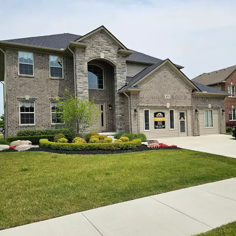 24715 Briar Bay Dr, Macomb, MI 48042
