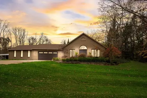 1640 Madsen Dr, Groveland, MI 48462