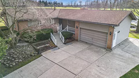 18508 Pellett Dr, Rose, MI 48430