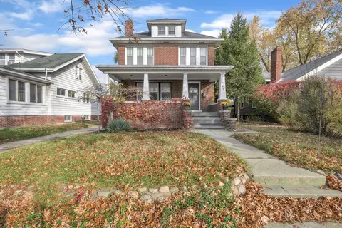 143 E Cambourne St, Ferndale, MI 48220