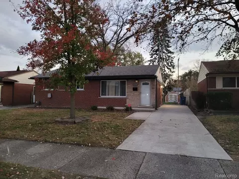 32441 Hazelwood St, Westland, MI 48186