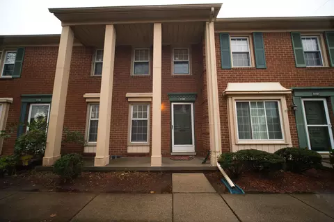31189 Hoover Rd, Warren, MI 48093