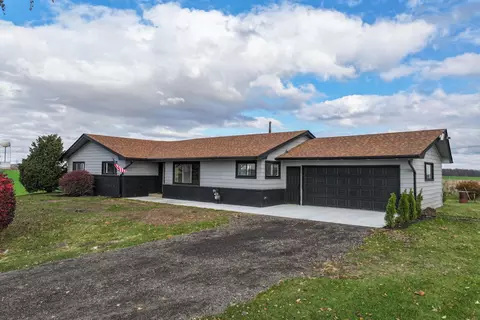 7578 S Van Dyke Rd, Burnside, MI 48453