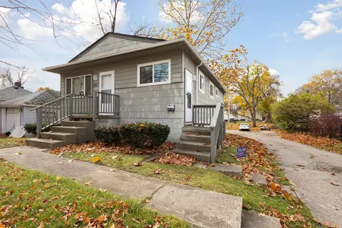 551 Lexington Ave, East Lansing, MI 48823