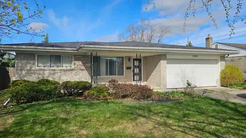 31091 Shawn Dr, Warren, MI 48088