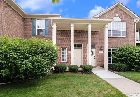 469 Mulberry St UNIT 11, Wyandotte, MI 48192