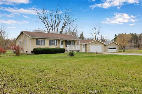 6305 Humphrey Ave, Mount Morris, MI 48433