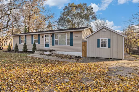 3800 Grandview, Highland, MI 48357