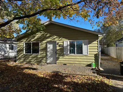 5901 Roosevelt St, Taylor, MI 48180