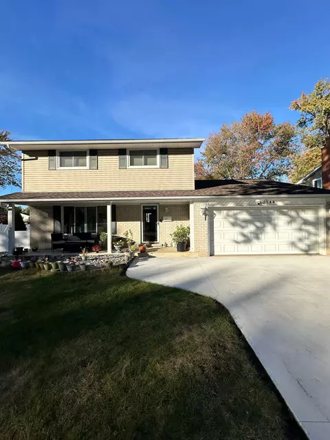 40544 Irval Dr, Sterling Heights, MI 48313