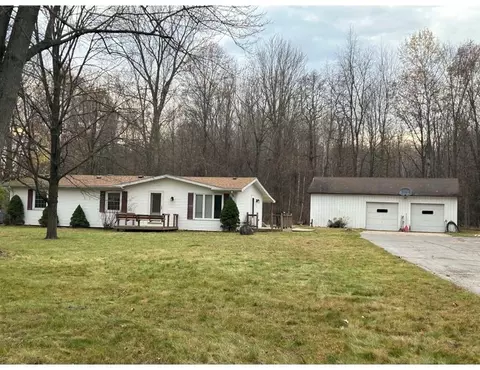 12210 Fordney Rd, Chesaning, MI 48616