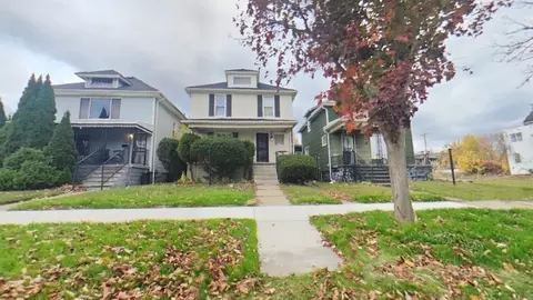 250 Beresford St, Highland Park, MI 48203