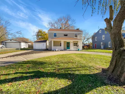 29156 Coolidge St, Roseville, MI 48066
