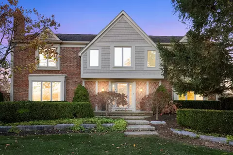 45735 Sheffield Dr, Novi, MI 48374