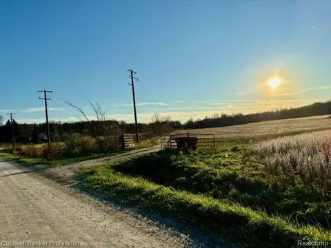 14235 Wanty Rd, London, MI 48160