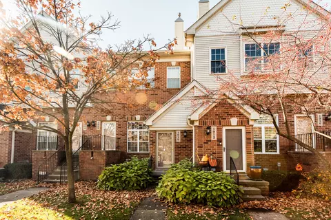 1910 Campau Farms Cir, Detroit, MI 48207