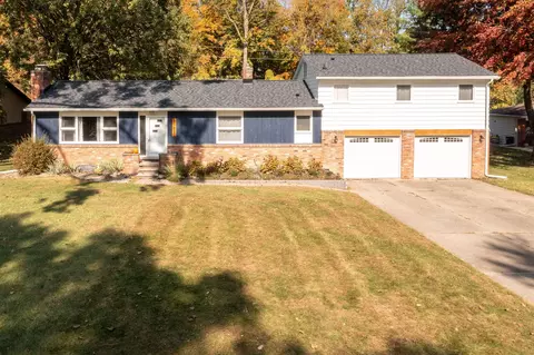 31620 Bobrich St, Livonia, MI 48152