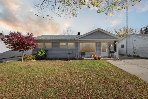 921 Jefferson Crt Ct, Monroe, MI 48161