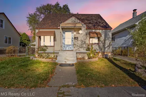 8614 Gary St, Dearborn, MI 48126