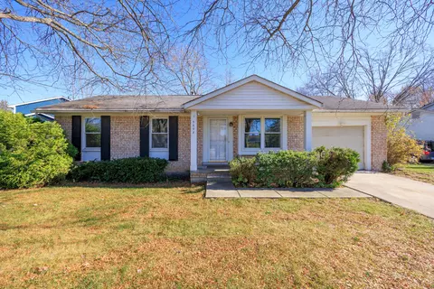 5697 Sunset Trl, Ypsilanti, MI 48197