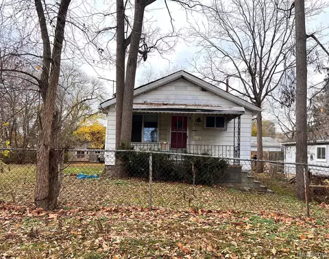 751 Monticello Ave, Pontiac, MI 48340