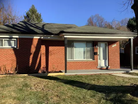 9420 Hartel St, Livonia, MI 48150