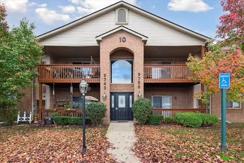 9755 Wildflower #10, Van Buren, MI 48111