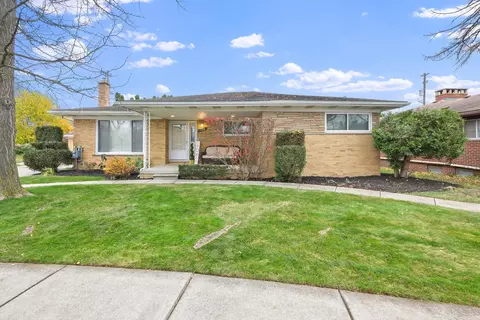 14510 Sherwood St, Oak Park, MI 48237
