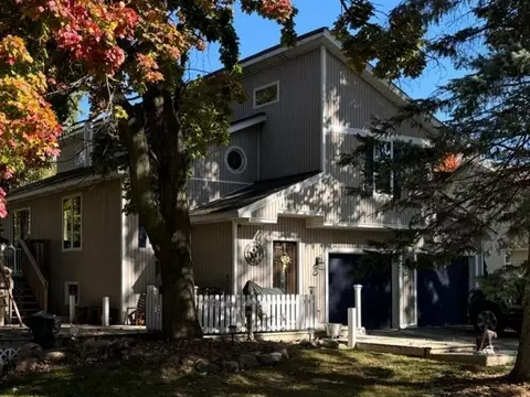 2323 Pleasant Rdg, Howell, MI 48843