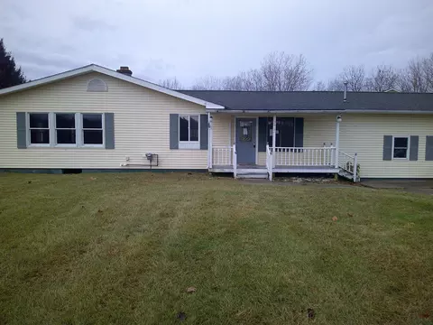9417 Seymour Rd, Montrose, MI 48457