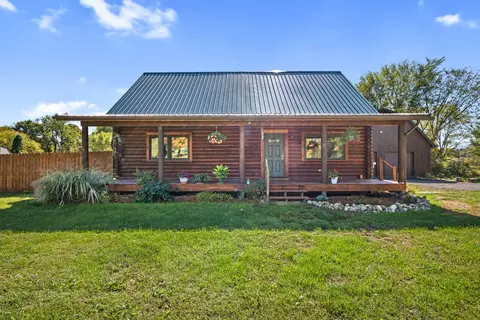 3131 W Schafer Rd, Putnam, MI 48169