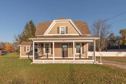1301 N Byron Rd, Howell, MI 48843