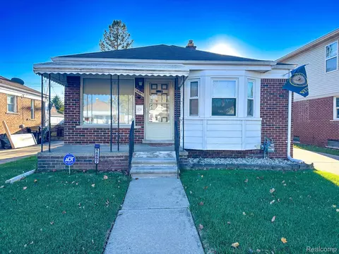 14897 Warwick Ave, Allen Park, MI 48101